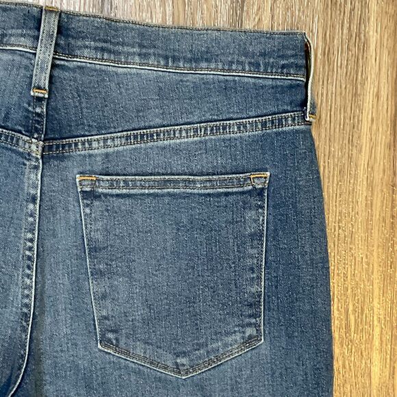 J‎ Crew Relaxed Boyfriend All Day Stretch Jeans Blue Distressed Size 27 - Picture 6 of 8